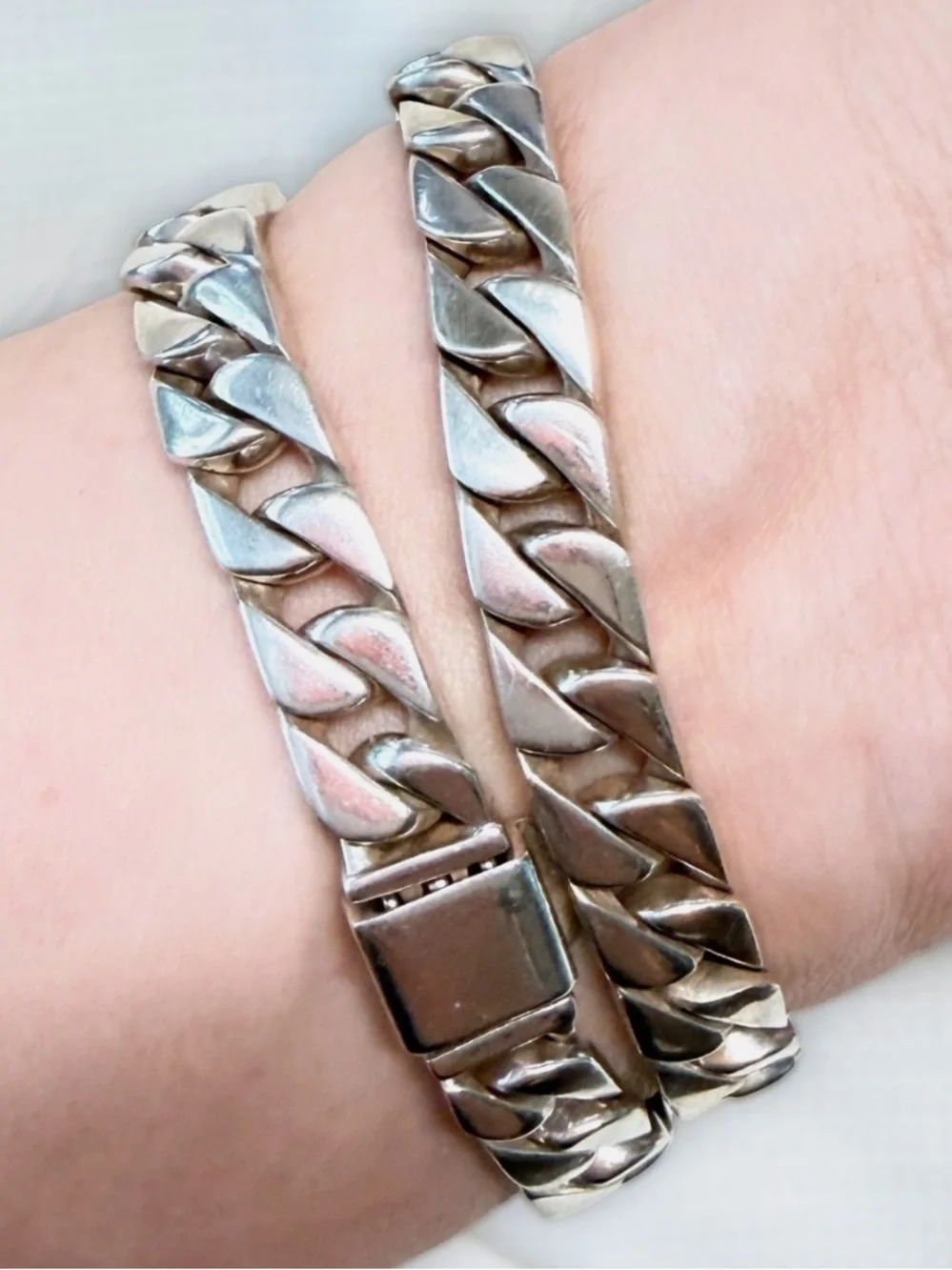 Tiffany & Co. Sterling Silver Cuban Link Bracelet with Signature Turquoise Pouch